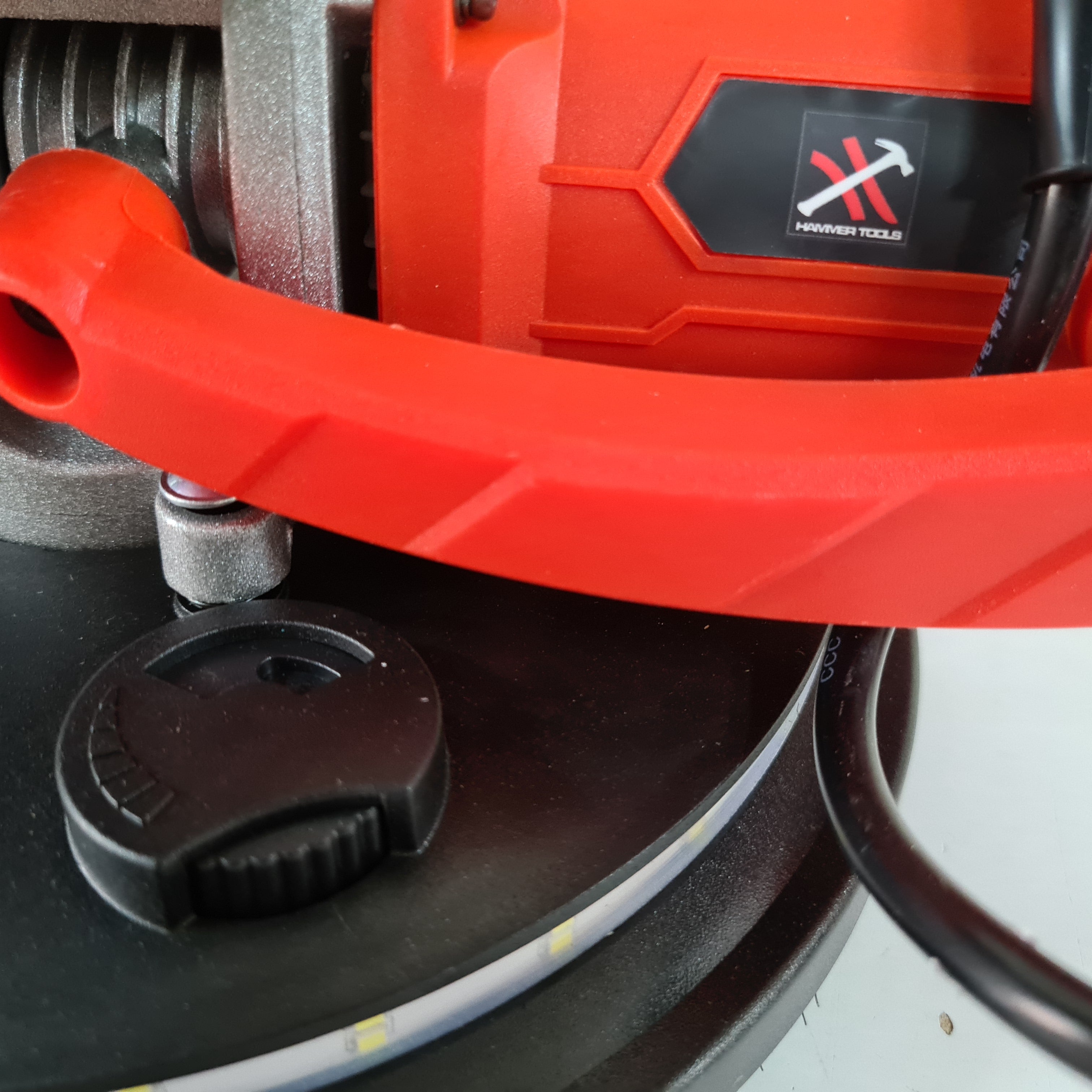 ŽIRAFA ZA STENE 2850 W