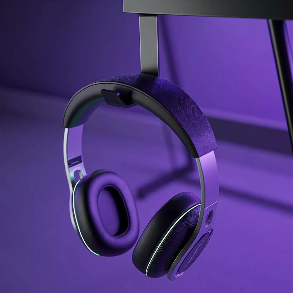 Igralna miza v obliki črke L