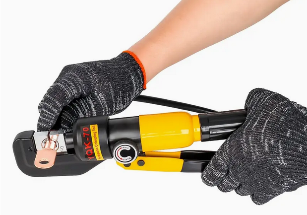 Kompaktne hidravlične klešče za stiskanje