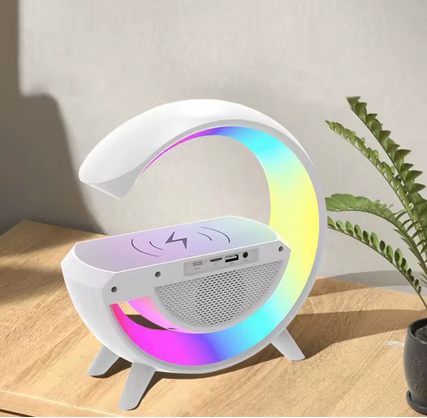 4-v-1 SVETILKA, BREZŽIČNI POLNILEC, BLUETOOTH ZVOČNIK Z URO