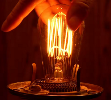 2 KOS LED Edison žarnica E27 - moderna retro eleganca