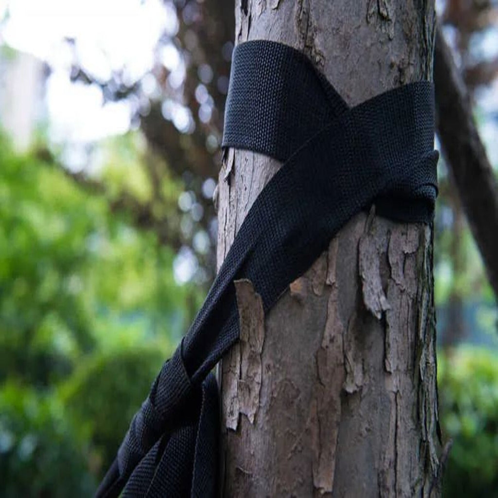 Viseča mreža z zaščitno mrežo