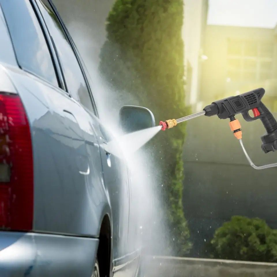 AKU VISOKOTLAČNI ČISTILNIK-MINIWASH 36V Z 2 BATERIJAMA IN POLNO OPREMO, KLADIVNO ORODJE