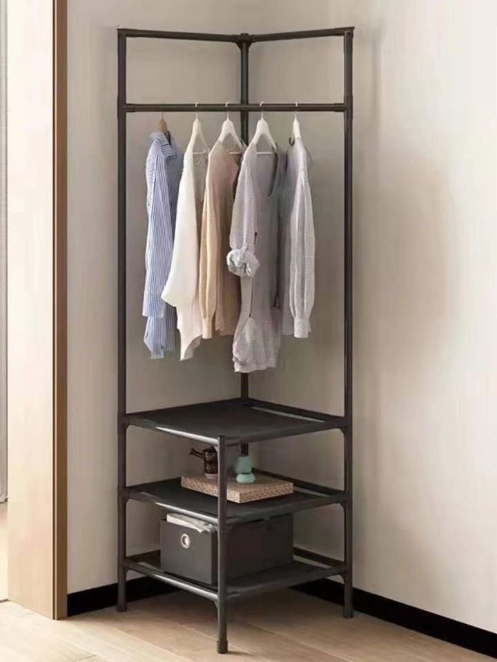 KOTNI REGAL ZA SHRANJEVANJE OBLAČIL