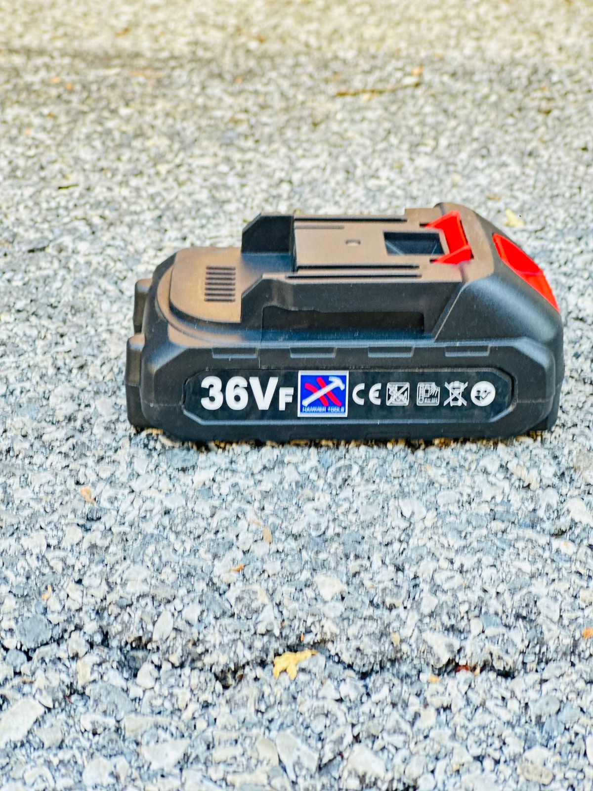 UNIVERZALNO BATERIJSKO 36V KLADIVO ZA AKUMULATORSKE VRTALNIKE, AKUMULATORSKE BRUSILNIKE, AKUMULATORSKE KOSILJKE, AKUMULATORSKE ŽAGE, AKUMULATORSKE MINI PRALNICE, AKUMULATORSKE VBOJNE ŽAGE, AKUMULATORSKE PUHALNIKE LISTE IDR