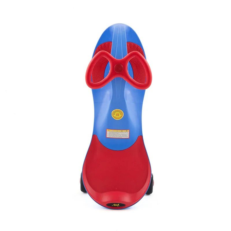 REVOLUCIONARNI AVTOMOBIL ZA OTROKE