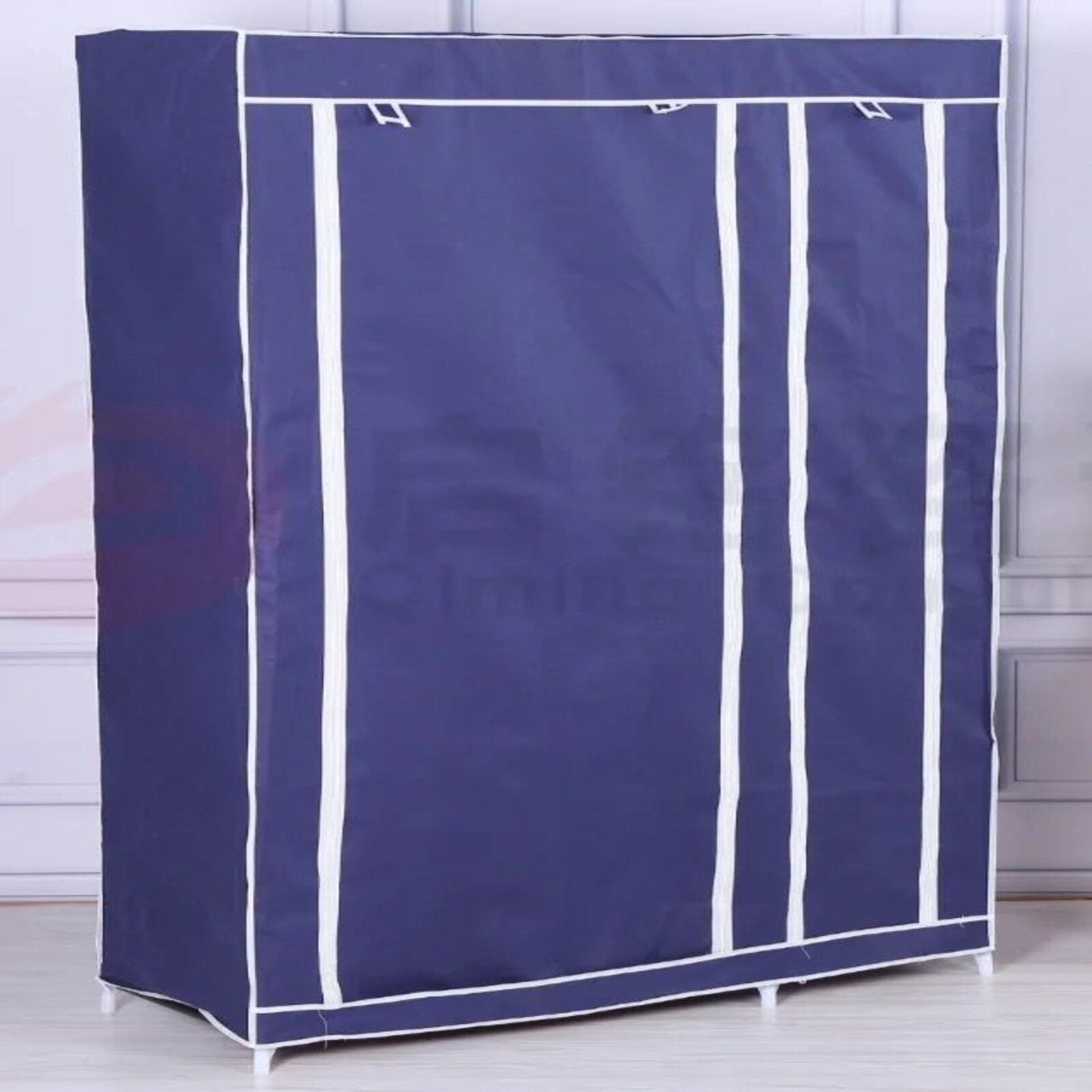 Omara za oblačila iz blaga