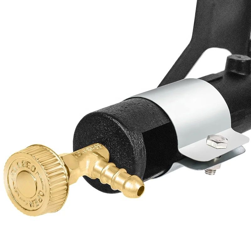 PLINSKI GORILNIK NA 3 NOGAH