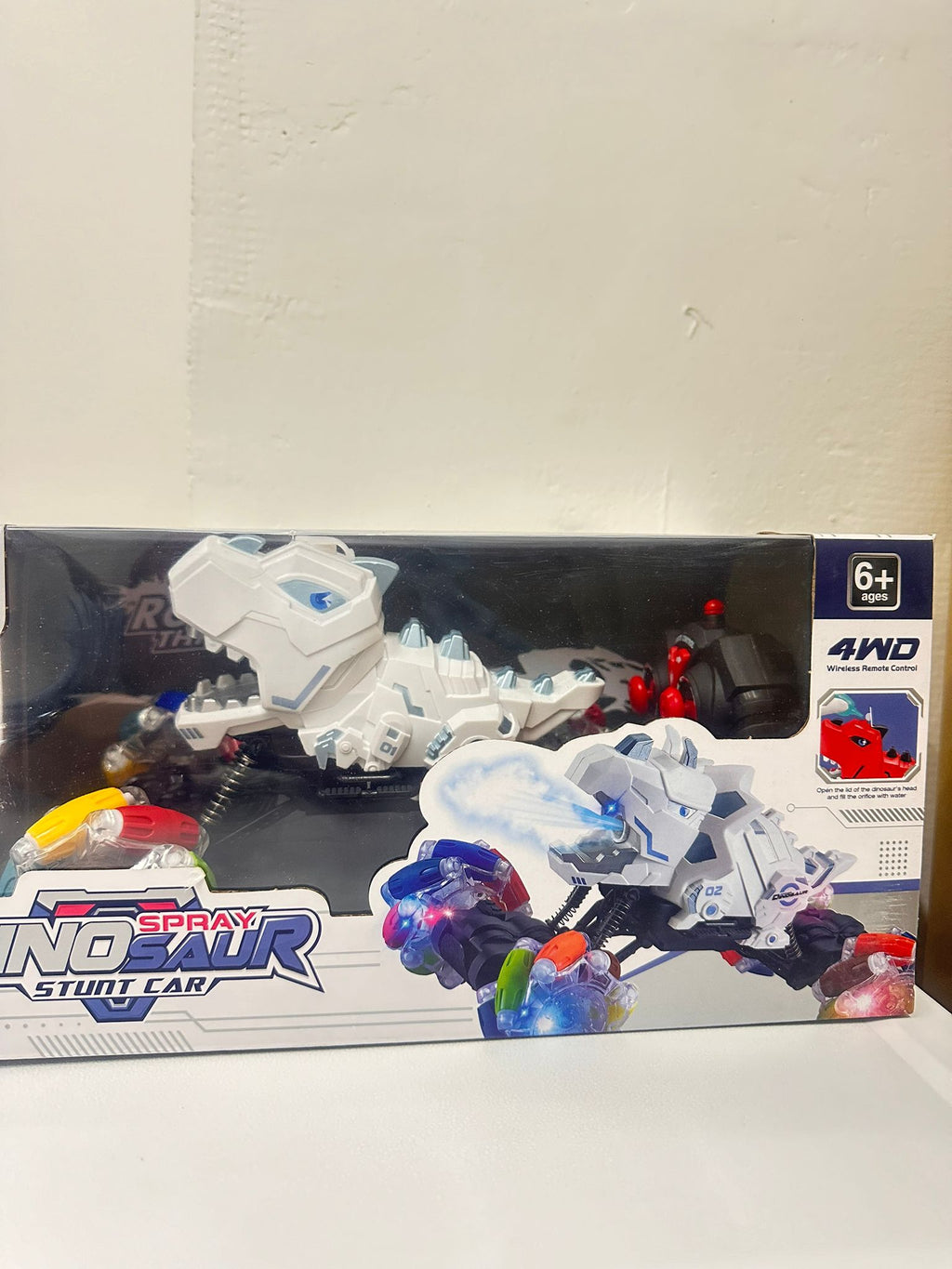 XXL DALJINSKI UPRAVLJALNIK DINOSAVER 360 Z UČINKOM BURLANJA VODNEGA PRŠENJA IN LED KOLESI