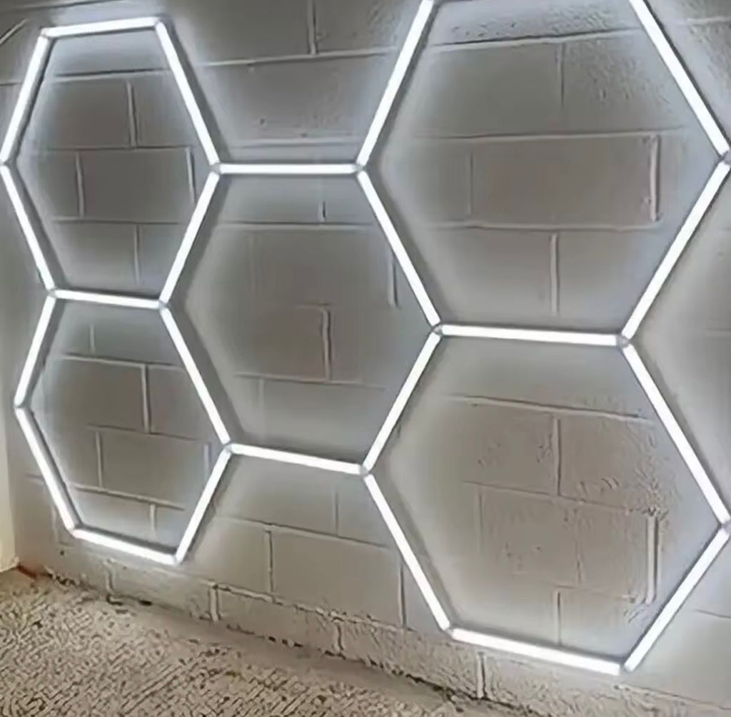 Stropna LED šesterokotna svetilka 240×180 cm