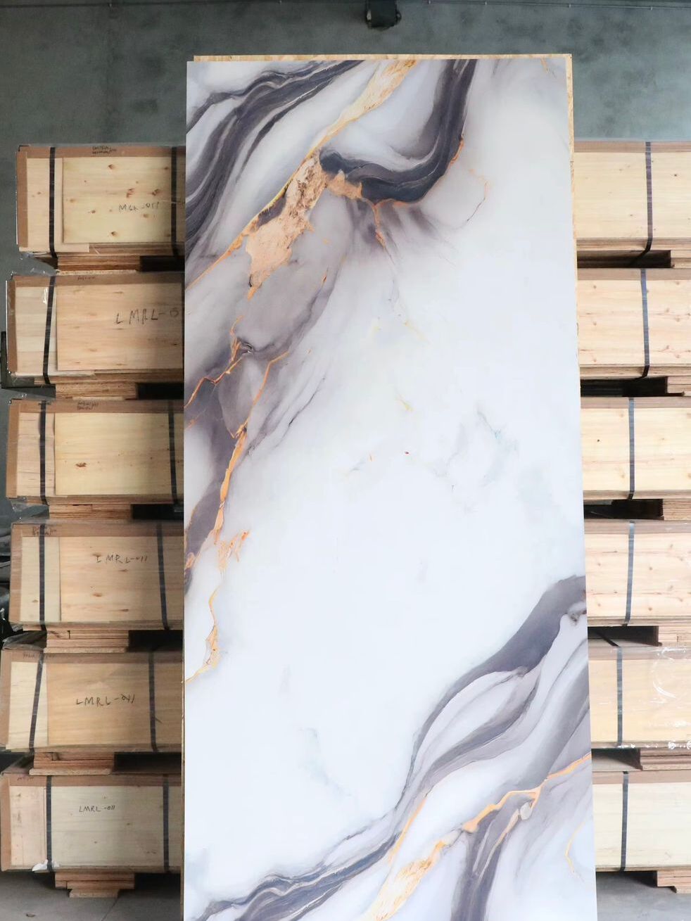 Dekorativna plošča - White gold