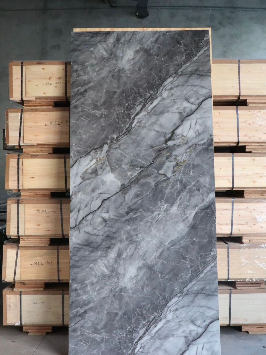 Dekorativna plošča - Modern