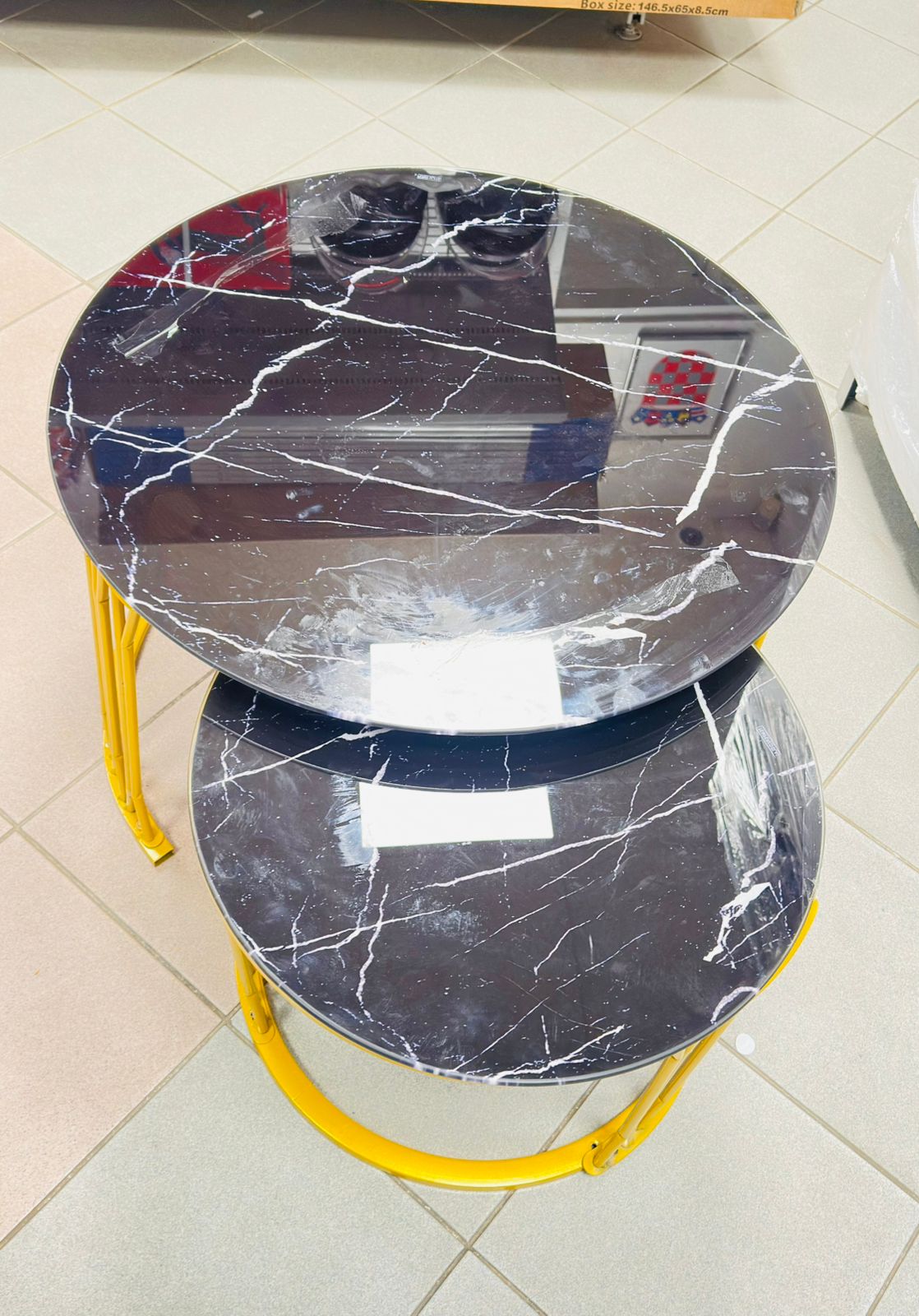 Komplet klubskih miz – Črni marmor