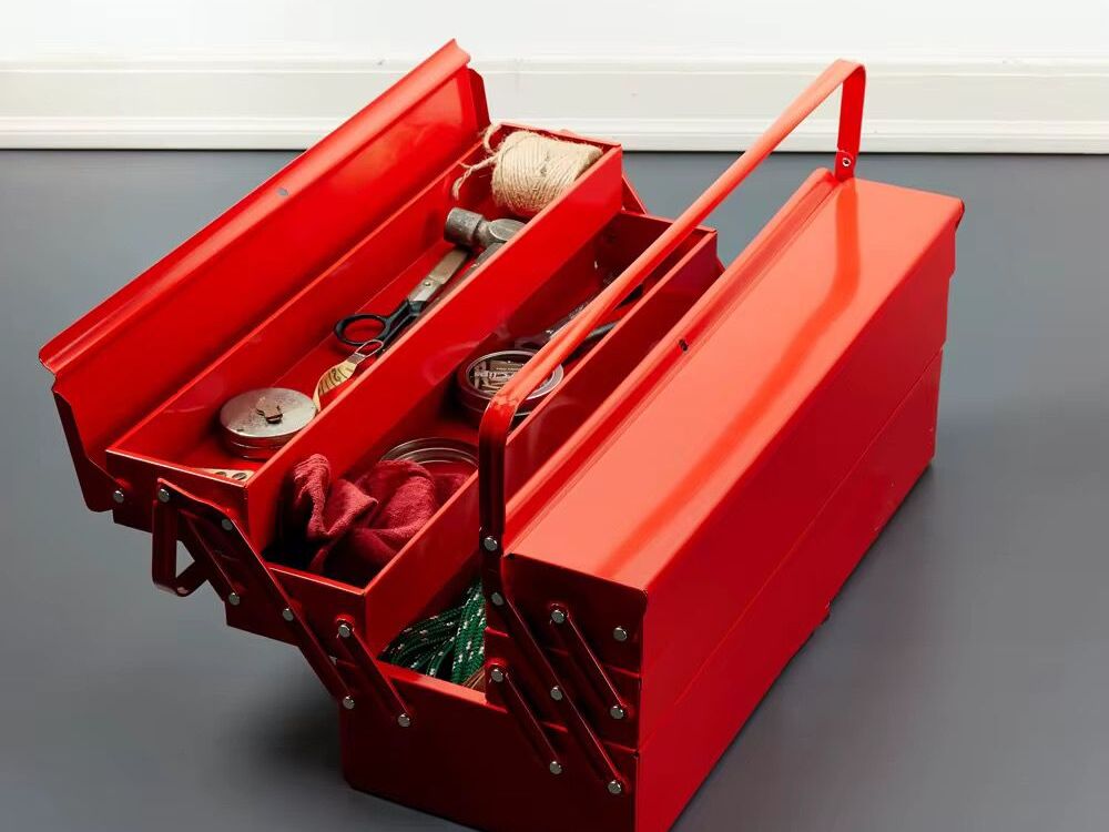 Kovinska škatla za orodje