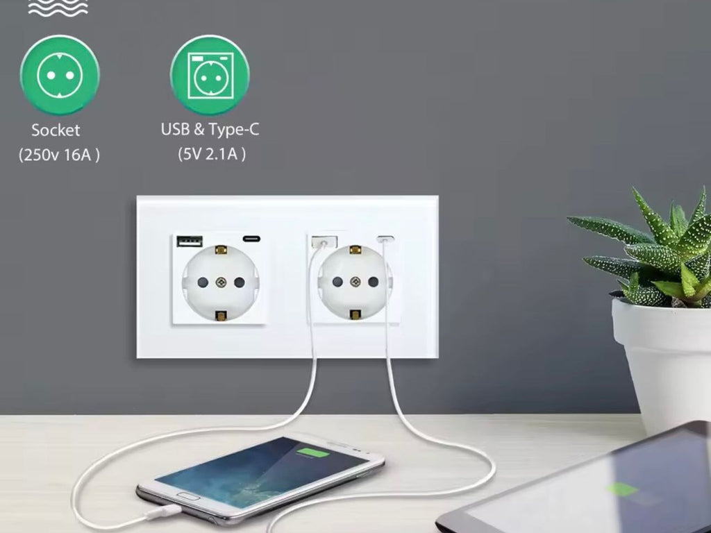 Dvojna stenska vtičnica (USB + C)