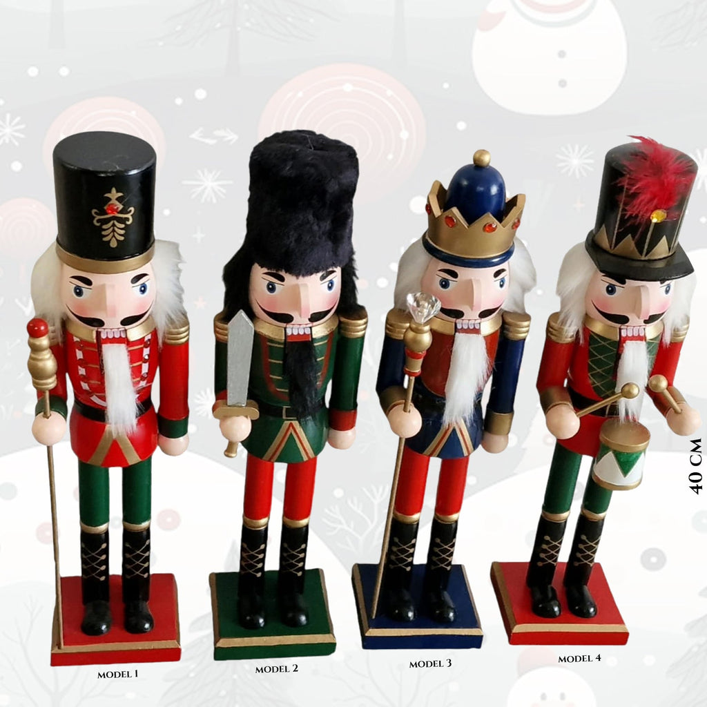 DEKORATIVNI OREŠČEK 40 CM RAZLIČNI MODELI