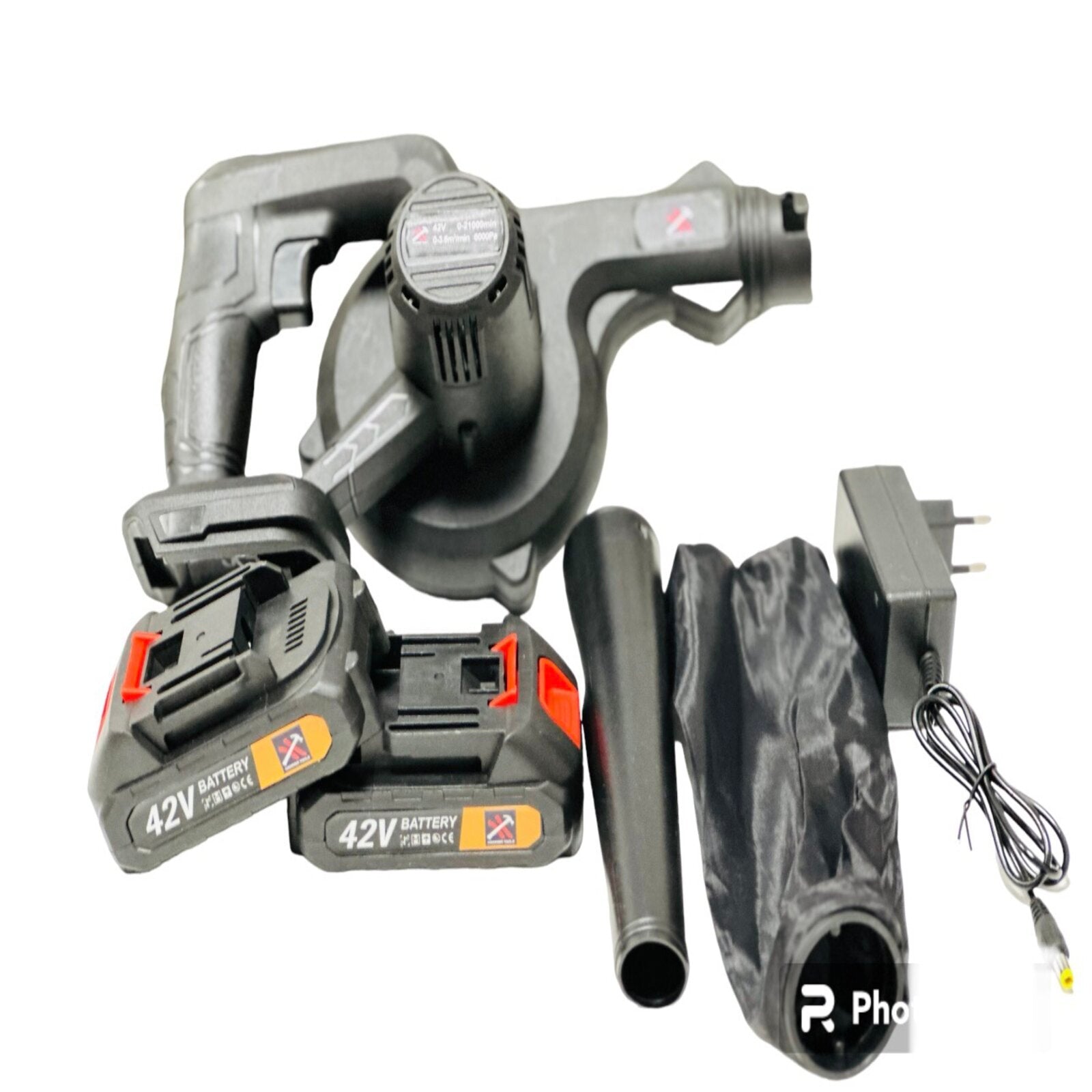 AKUMULATORSKI PIHALO IN SESALNIK 42 V Z 2 BATERIJAMA, KLADIVO IN ORODJE